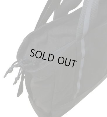 HIDE AND SEEK / CIVVY MESSENGER TOTE BAG