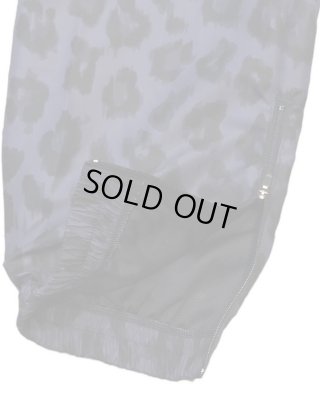 BUENA VISTA / 総柄ナイロンジャージ下