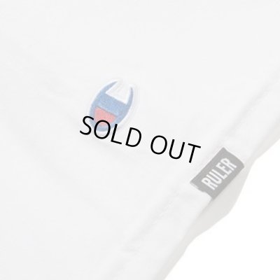 RULER / COLLEGE CP TEE