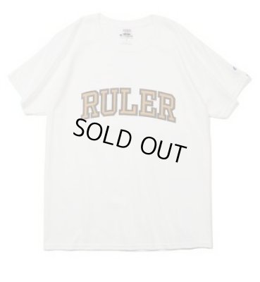 RULER / COLLEGE CP TEE