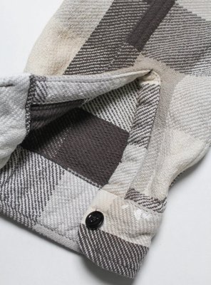 BOW WOW / DAMAGED AND STAINED FLANNEL SHIRT