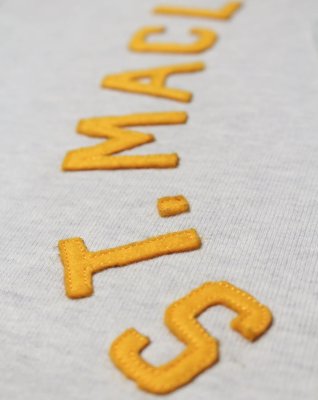 BOW WOW / ST. MACLAREN UNIV. SWEATSHIRT AGED