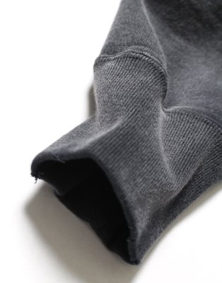 BOW WOW / SALISH LODGE SWEATSHIRT AGED