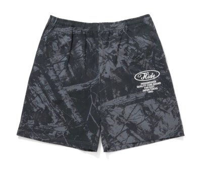 HIDE AND SEEK / Camo Short