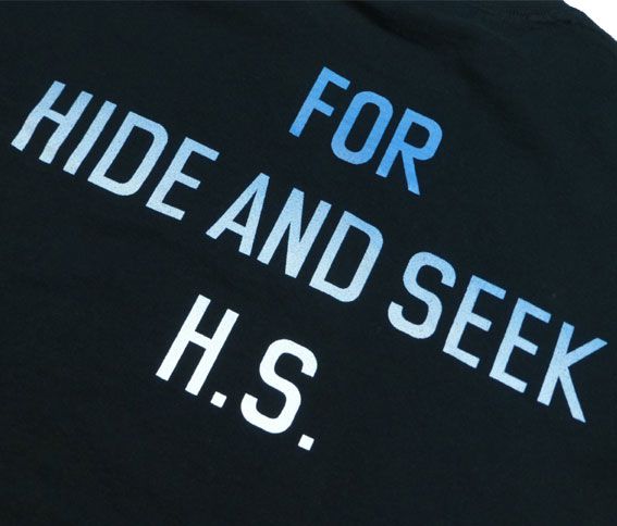 HIDE AND SEEK アップしました。