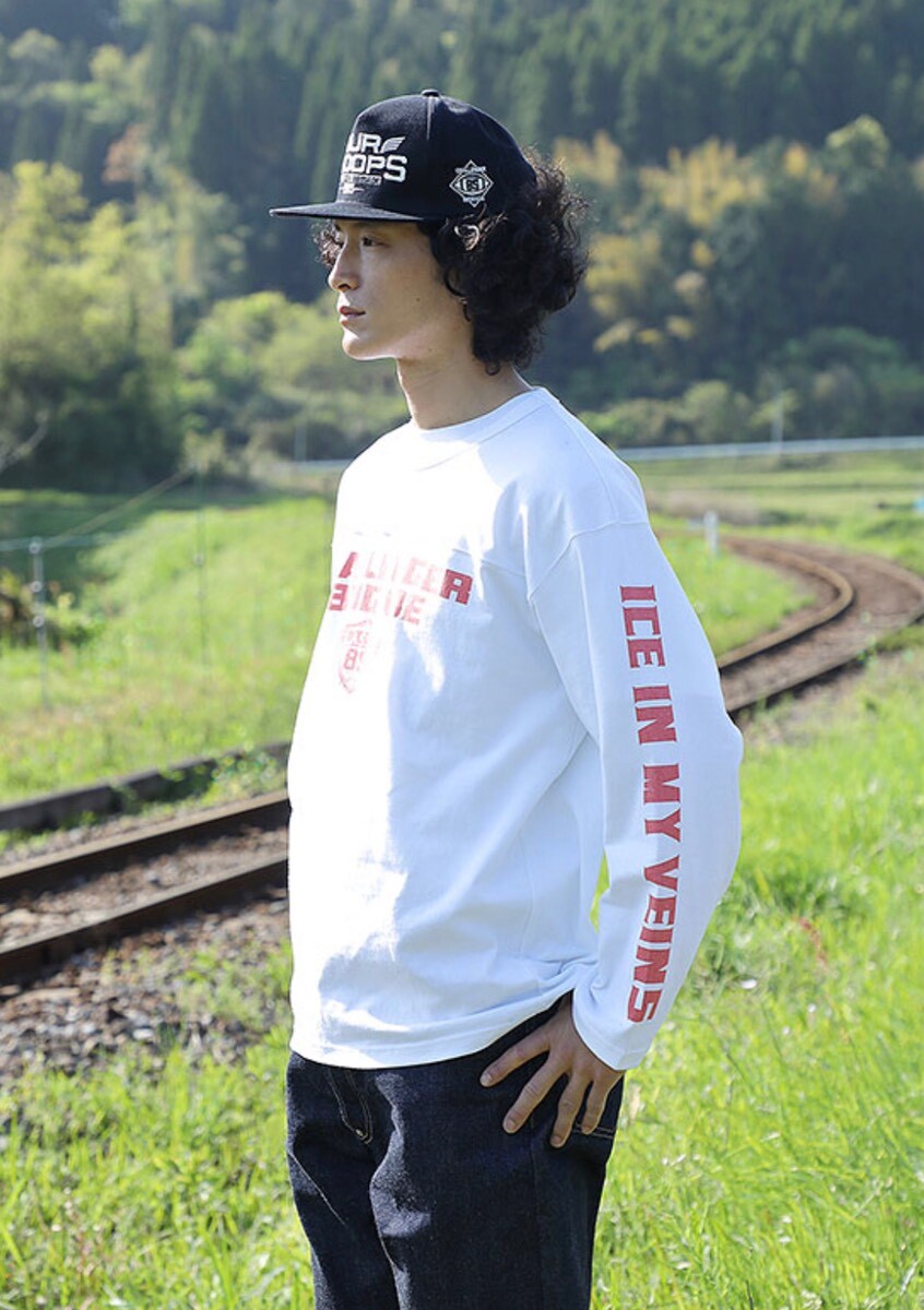 HEAVY WEIGHT BRIGADE TEE フットボールカットソー-チャレンジャー